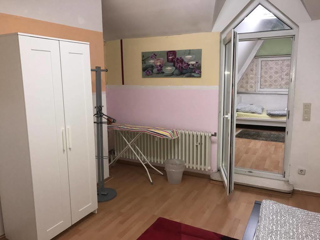 A&S Ferienwohnungen Roonstrasse Bonn Luaran gambar