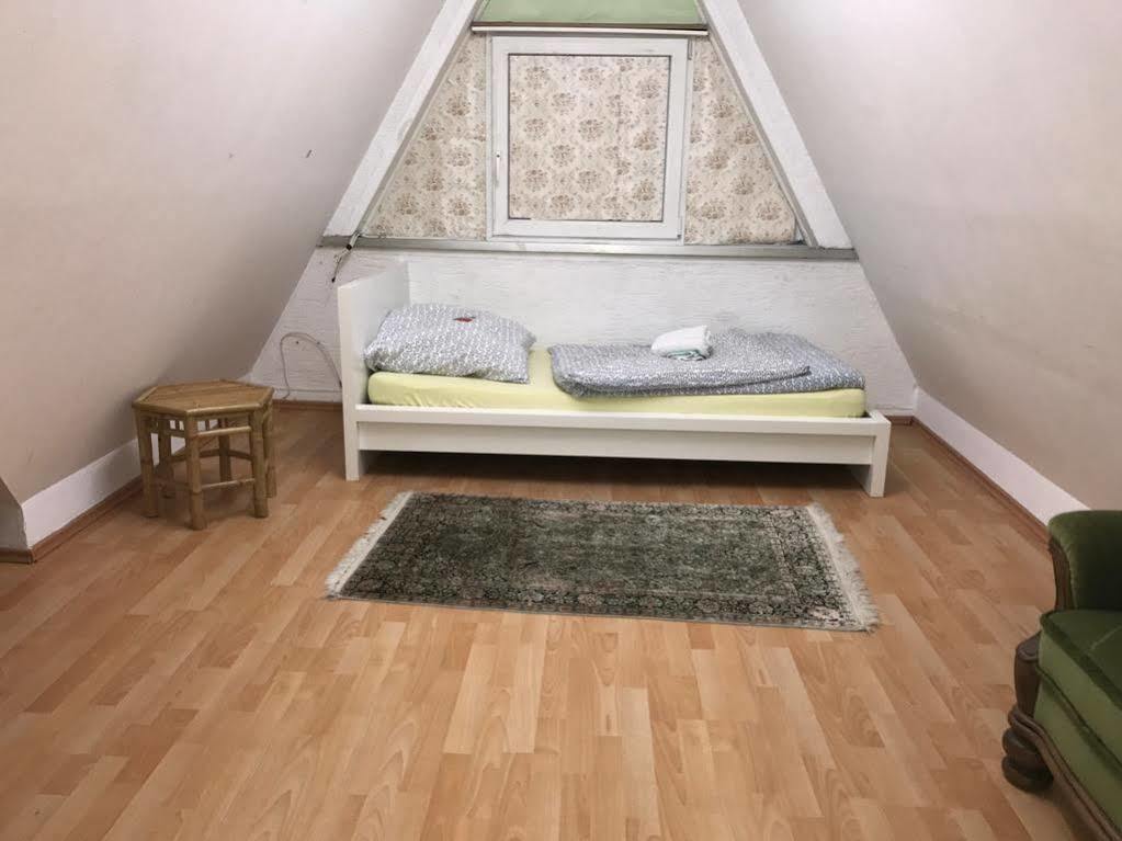 A&S Ferienwohnungen Roonstrasse Bonn Luaran gambar